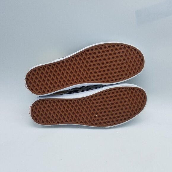 Vans Off The Wall Checkerboard Mens Size 12 Slip On Shoes Black White *Worn once - Picture 8 of 11